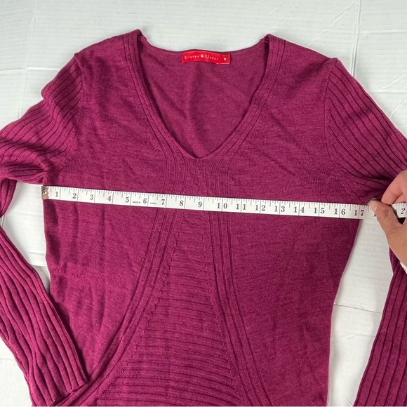 Krimson Klover 100% Wool Women Sz M V-Neck Sweater Pullover Blouse Dark Pink - Picture 8 of 9